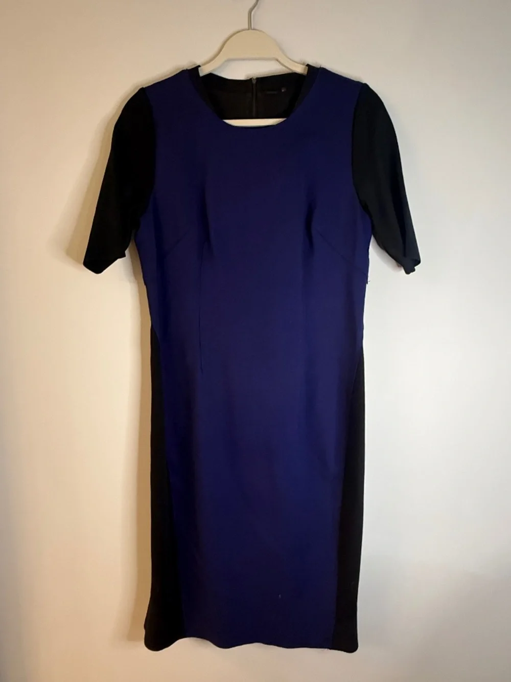Elie Tahari Colorblock Sheath Dress | Size 6 | Royal Blue & Black